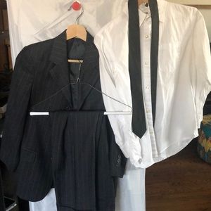 Pierre Cardin pinstripe grey suite size 10